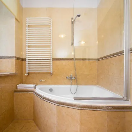 B12 - Comfort Apartemnts City Center-2